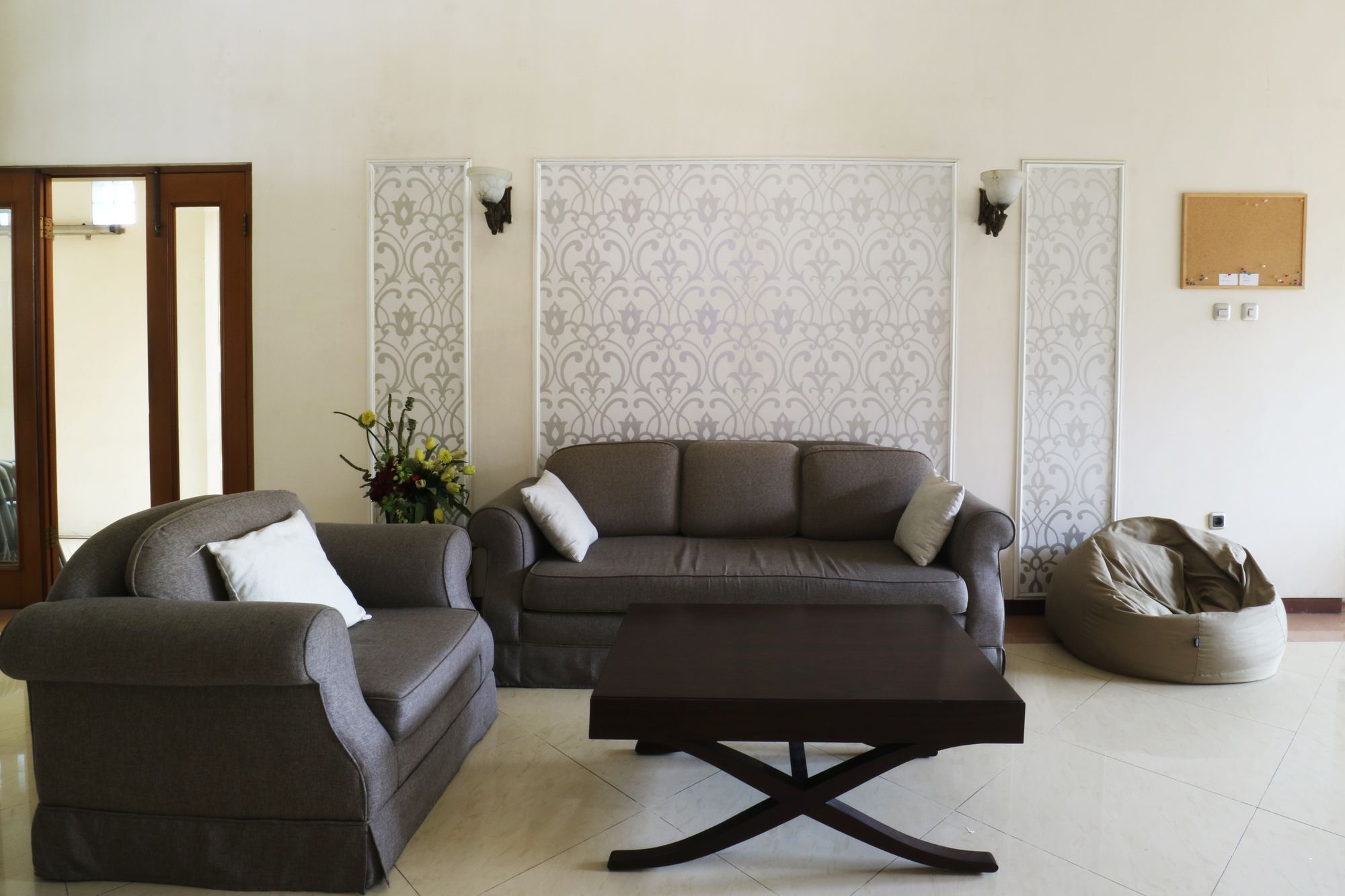 Maharani Guesthouse Tebet Syariah Jakarta Buitenkant foto