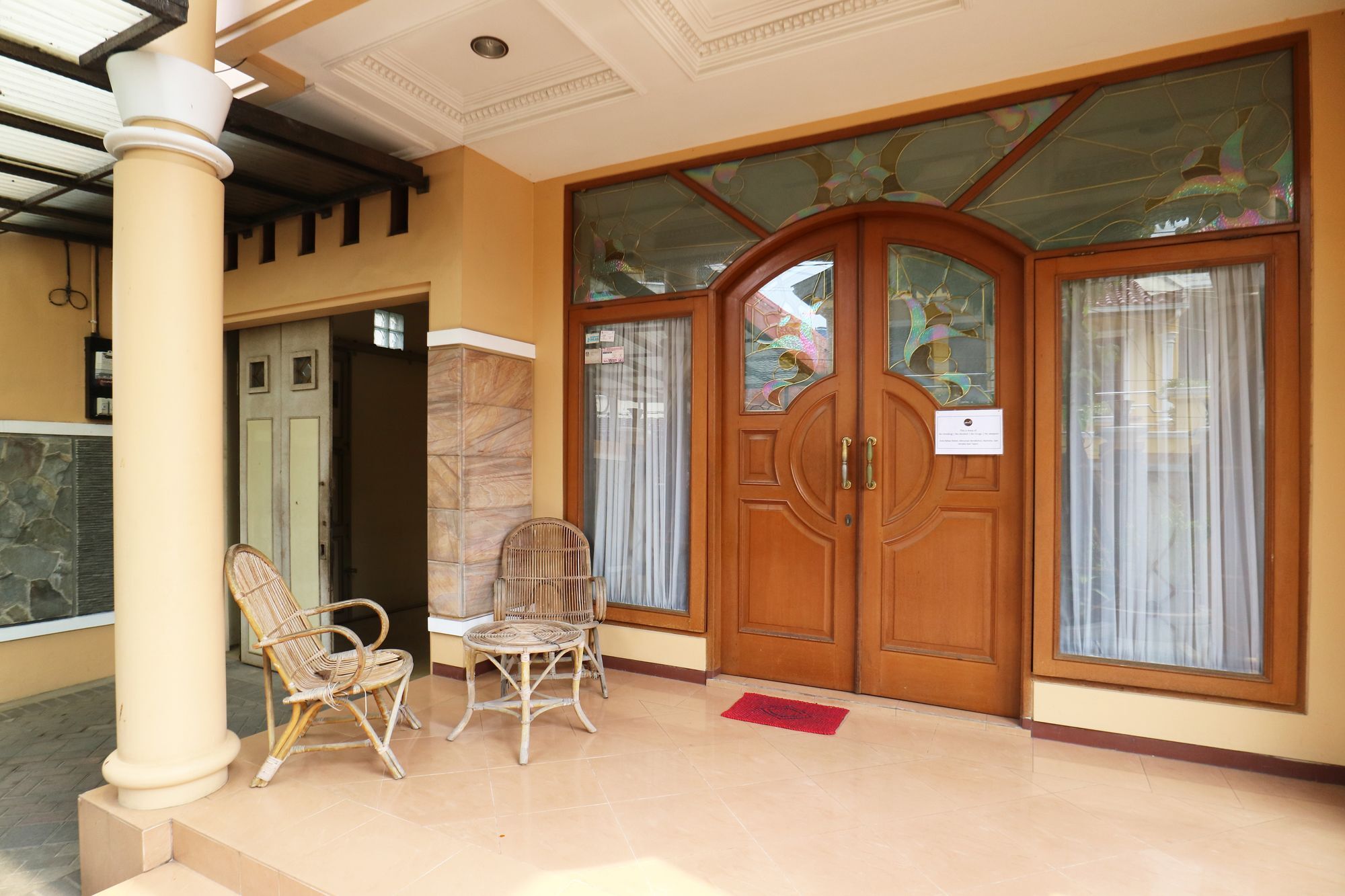 Maharani Guesthouse Tebet Syariah Jakarta Buitenkant foto