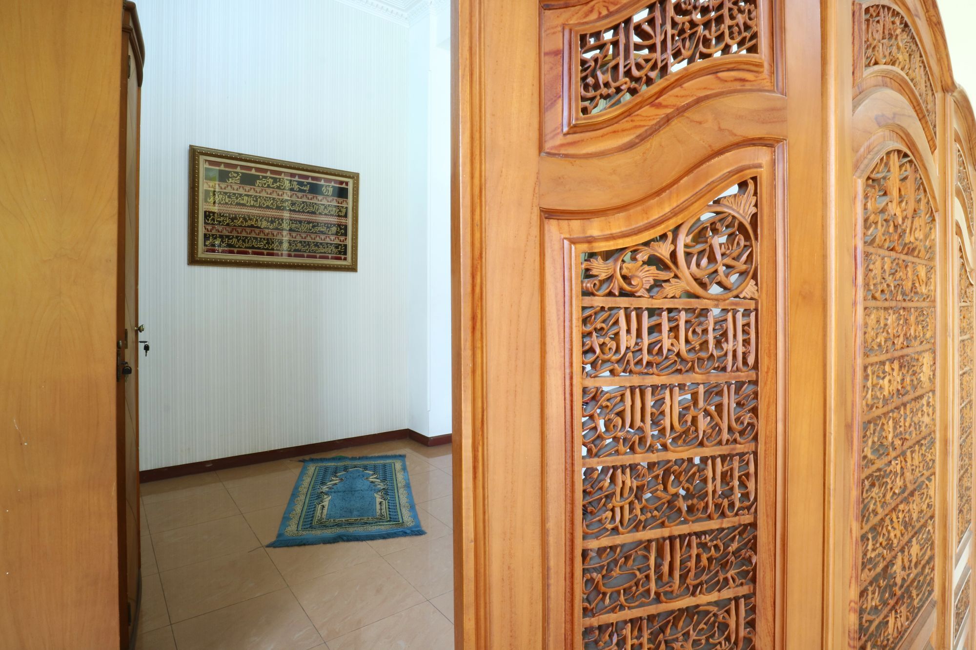 Maharani Guesthouse Tebet Syariah Jakarta Buitenkant foto